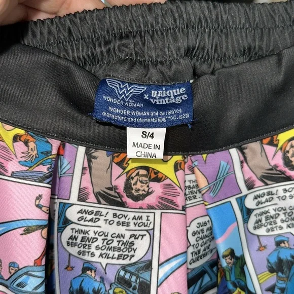 Wonder Woman Comic Skirt - Picture 5 of 8